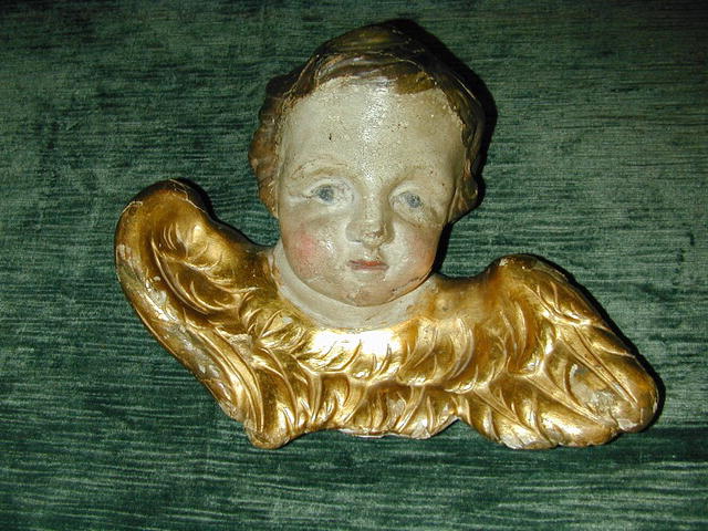 Pair of mid 18th.cent. Polychromed&Giltwood Winged Angel Heads