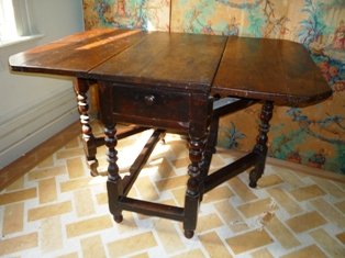 LATE 17th.CENT. ENGLISH OAK GATE-LEG TABLE