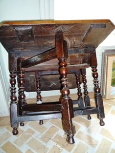 LATE 17th.CENT. ENGLISH OAK GATE-LEG TABLE