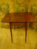 Late 18th. cent. English Mahogany Pembroke Table