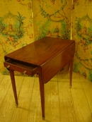 Late 18th. cent. English Mahogany Pembroke Table