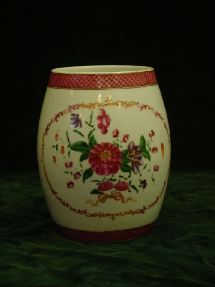 Large 18th. cent. Chinese Export Famille Rose Cider Mug