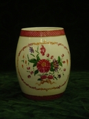 Large 18th. cent. Chinese Export Famille Rose Cider Mug