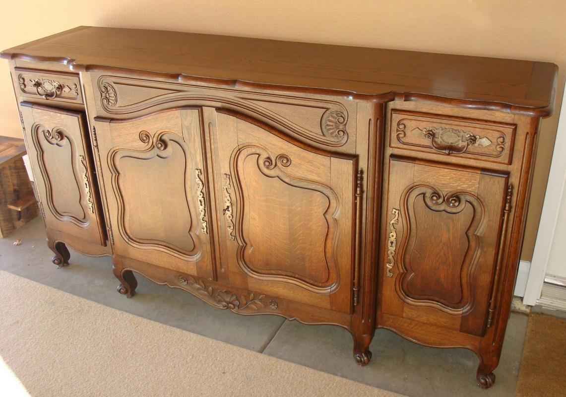 Antique 18th Century Louis XV Style French Oak Wood Buffet Handcarved