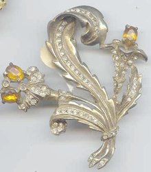 SALE Magnificent Rhinestone Old Pin