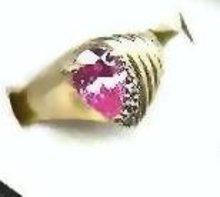 SALE Stunning Pink Ice 14kt gold ring with