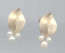 SALE Pristine Krementz Cultured Pearl Necklace