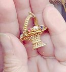 SALE Stunning 14kt y gold Basket with 9 Gems