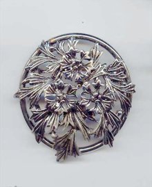 SALE Judy Lee Large Brooch.