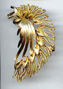 SALE Signed Lisner Feather Pin