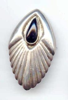 SALE Sterling silver with black onyx Pin