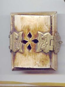 SALE Carved box made of Animal horn