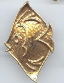 SALE Gold tone Fish Pin