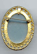 SALE Three Girls Cameo Pin