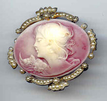 SALE Wonderful Cameo with simulated pearls