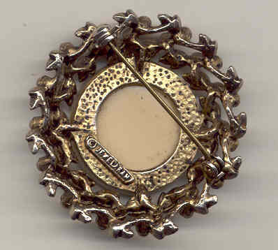 Signed Jewelry Ceaser Leaf Brooch