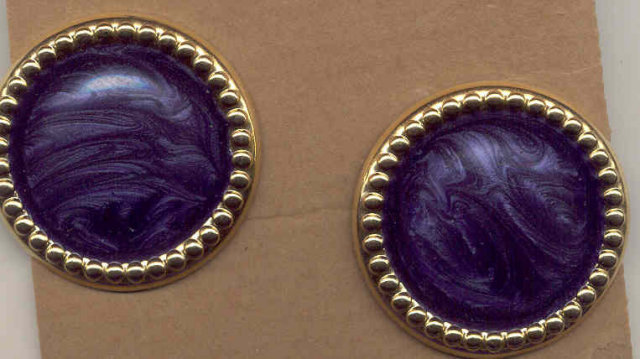 Button Pierced Earrings