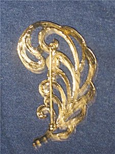 Filigree Feather Brooch Pin