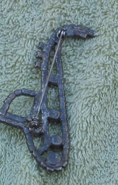 Rhinestone Saxophone Music Pin