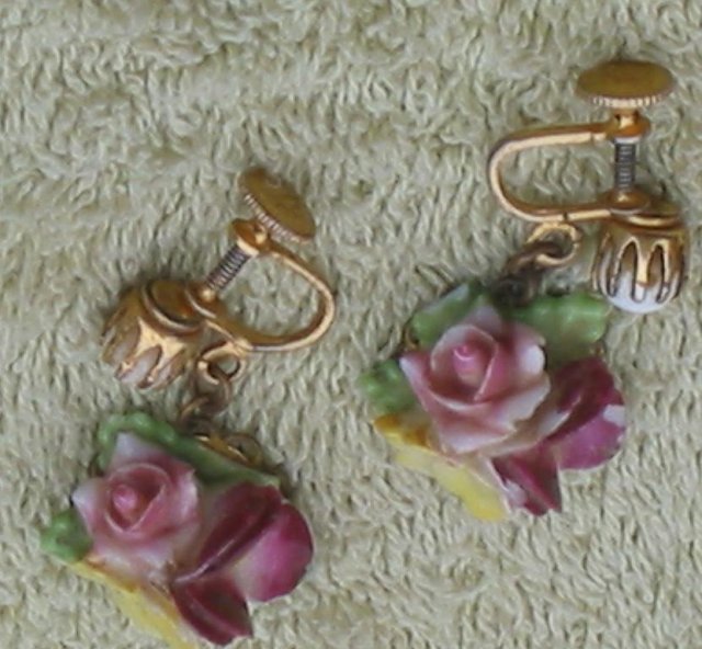Coro Ceramic Screwback Earrings