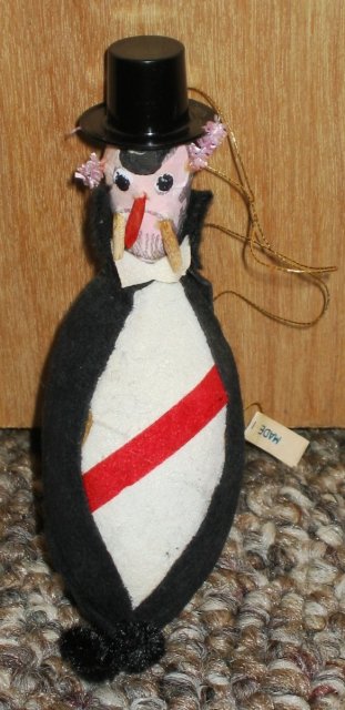 Dracula Halloween Ornament 1939