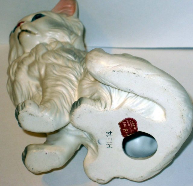 old vintage LEFTON WHITE SIAMESE CAT figurine