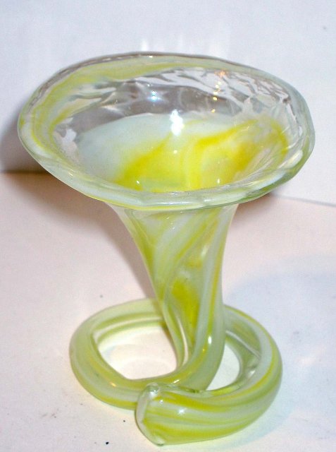 3 vintage mini GLASS SWIRL bud vases