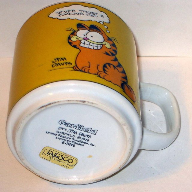 old vintage ENESCO GARFIELD THE CAT coffee mug