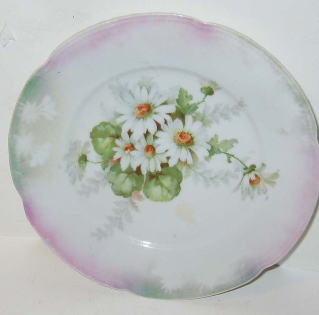 Floral Daisys Plate