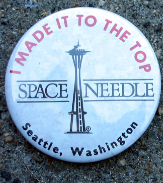 old vintage SPACE NEEDLE PINBACK ~ SEATTLE WA
