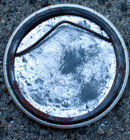 old vintage LOVE IT PINBACK PIN BUTTON