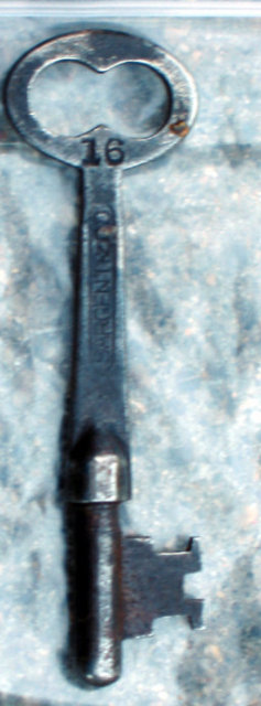 old vintage SKELETON KEY 1688
