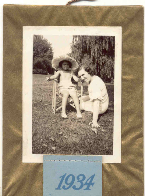 1934 Handmade Calendar with Picture