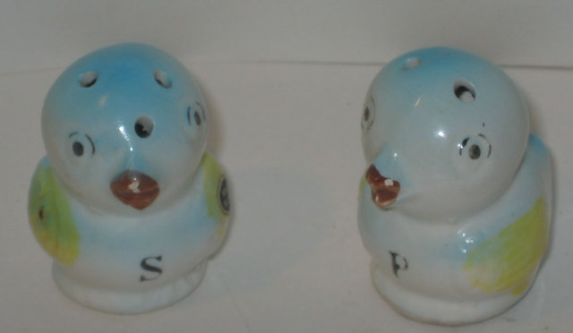 old vintage JAPAN duck SALT PEPPER shakers
