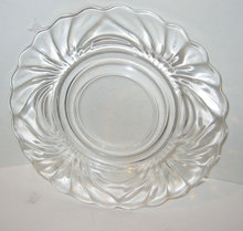 Glass Swirl Cake Plate