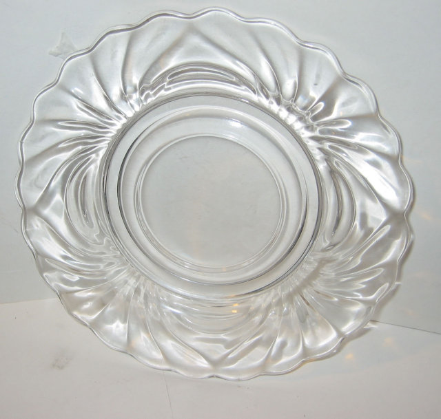 Glass Swirl Cake Plate