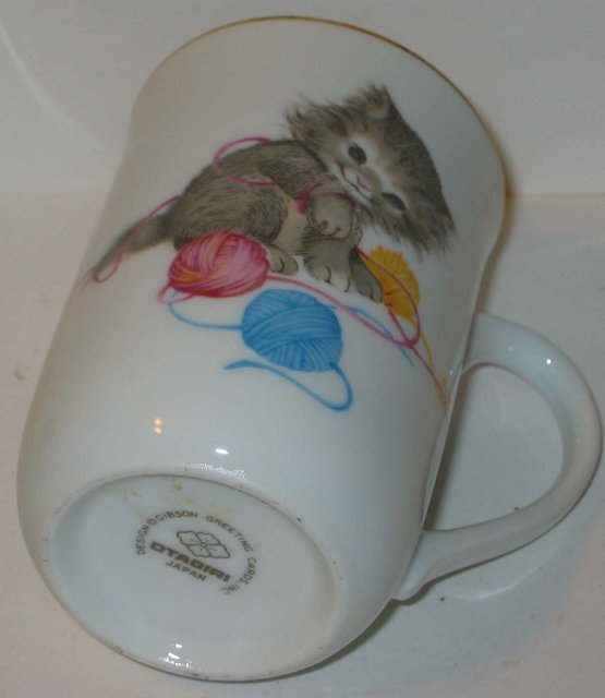 old vintage elegant KITTEN TEA COFFEE MUG