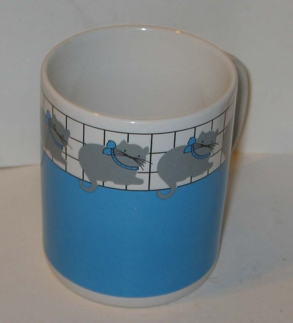 old vintage GREY CAT COFFEE MUG