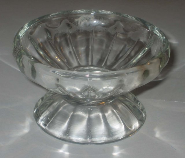 4 old vintage faceted Glass Custard Cups