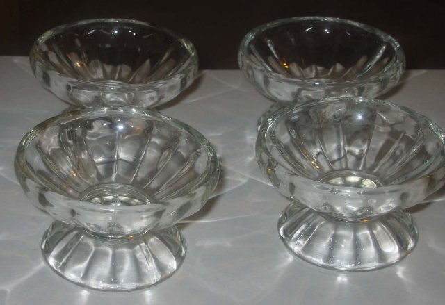 4 old vintage faceted Glass Custard Cups