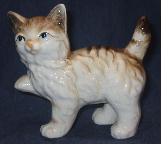 Old vintage Playful Cat Statue Figurine