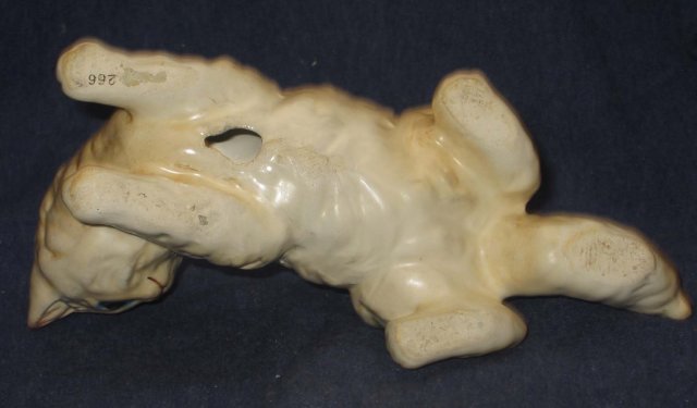 old vintage cream CAT STATUE figurine