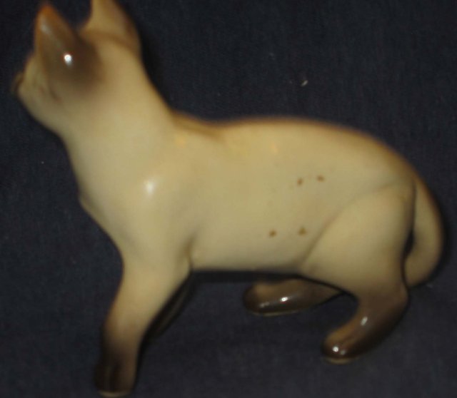 old vintage LIGHT CREAM Cat Statue Figurine * blue eyes