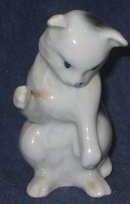 old vintage JAPAN FIGHTING CAT STATUE figurine