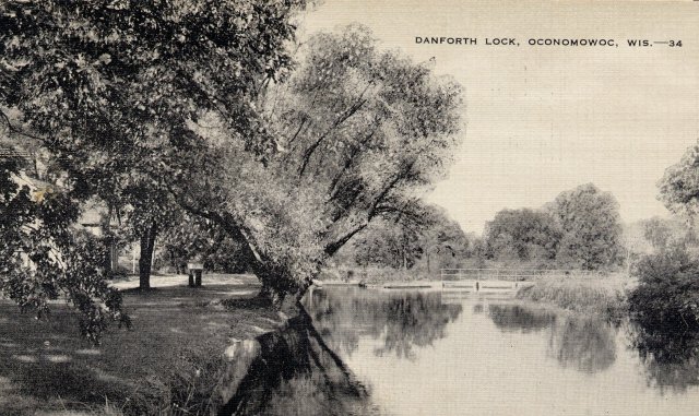 Danforth Lock Oconomowoc Wisconsin Postcard c1940s bw