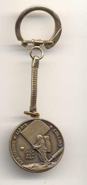 old vintage 1969 APOLLO COIN Keychain