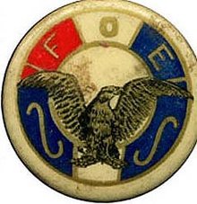 VINTAGE FRATERNAL PINBACK ~ FOE ~ FRATERNAL ORDER OF EAGLES PIN