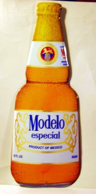 Modelo Beer Sign - metal