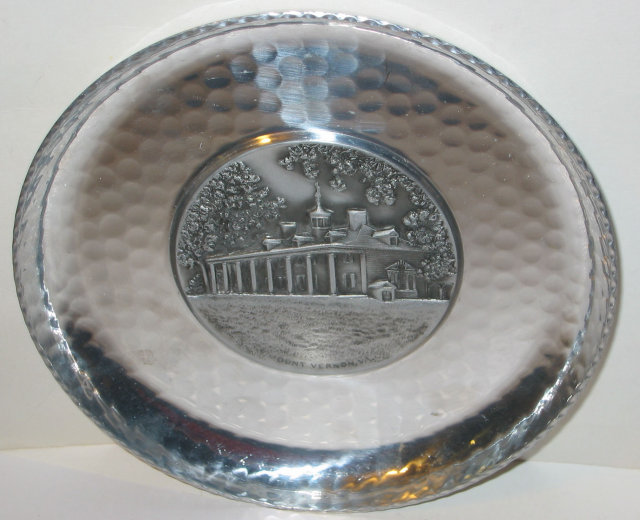 MT. VERNON PLATE * OLD VINTAGE HAMMERED TIN