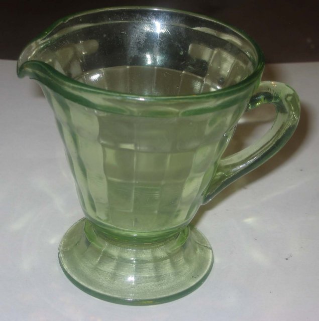 VINTAGE GREEN GLASS PITCHER / CREAMER 1940s